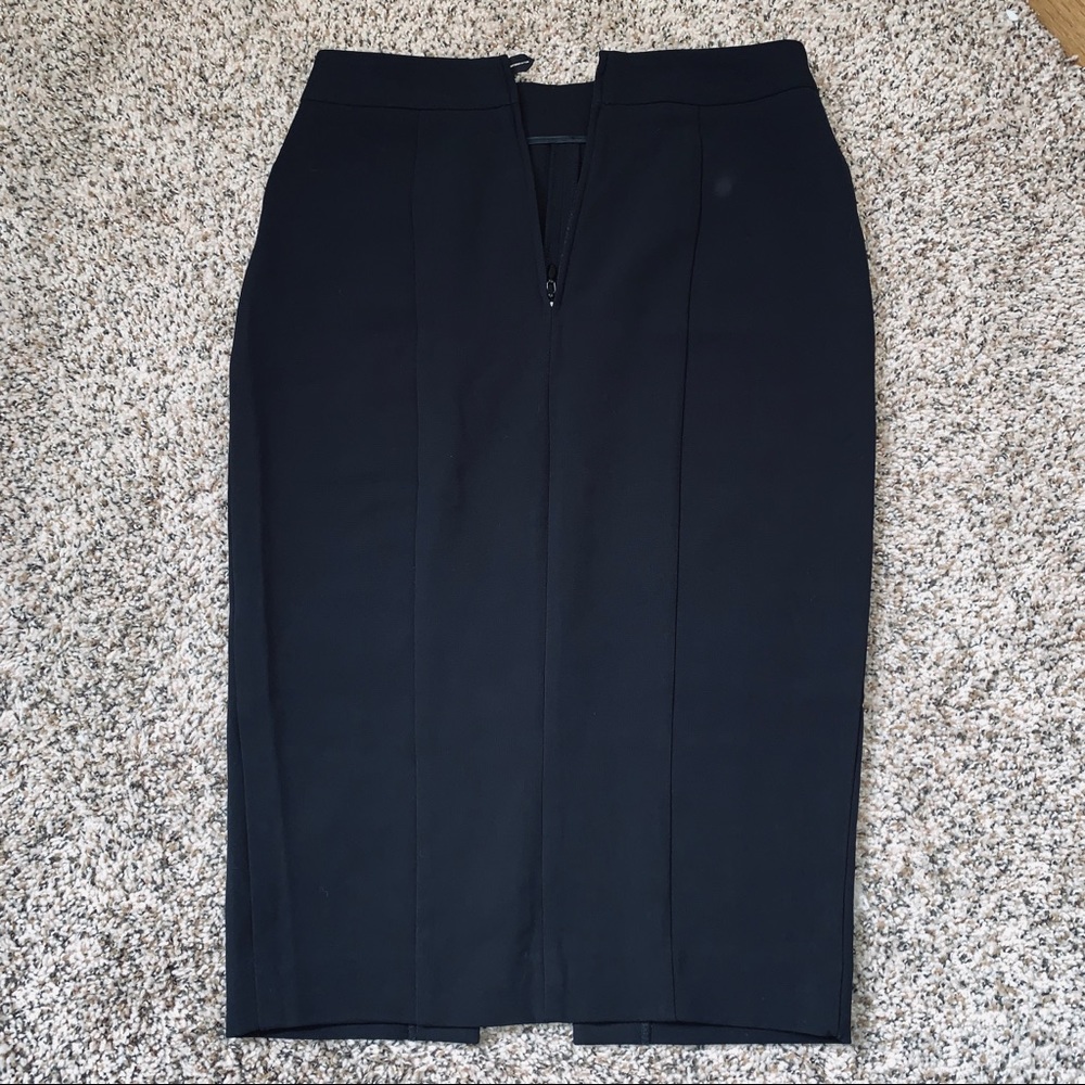 ⚡️H&M⚡️ zipper pencil skirt with front slit - Picture 2 of 4